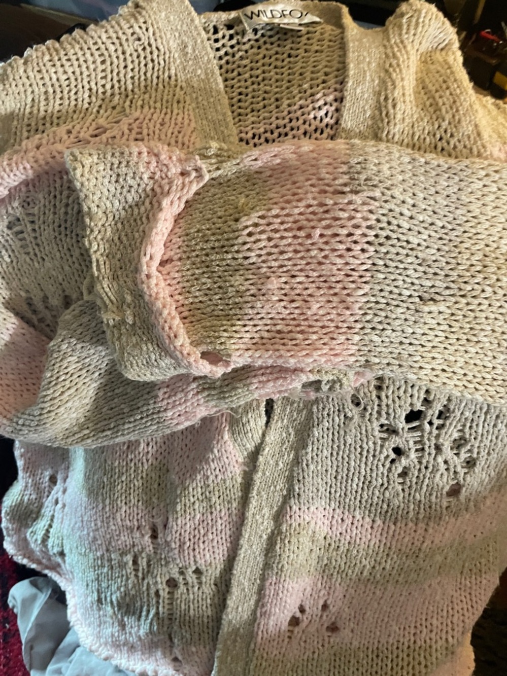 Beautiful Wild Fox Distressed Knitt Cardigan Wrap. - Picture 5 of 5